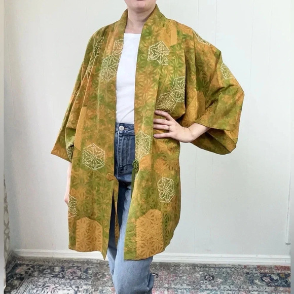 KIMONO jacket Haori VINTAGE TRADITIONAL JAPANESE Silk Green Yellow Batik Tie OS - Picture 1 of 16